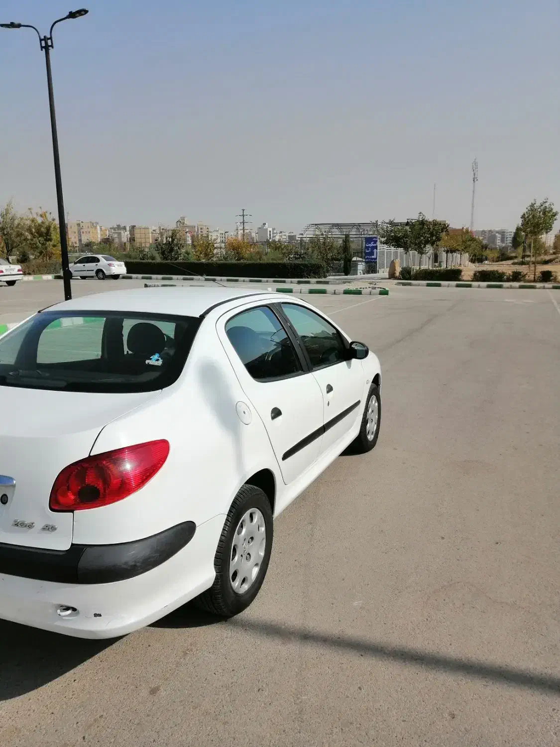 پژو ۲۰۶ صندوق دار v20 - 1390