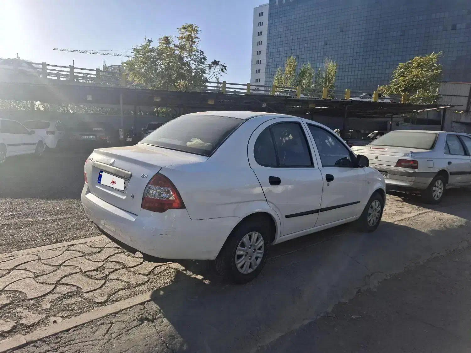 تیبا صندوق دار SX - 1396