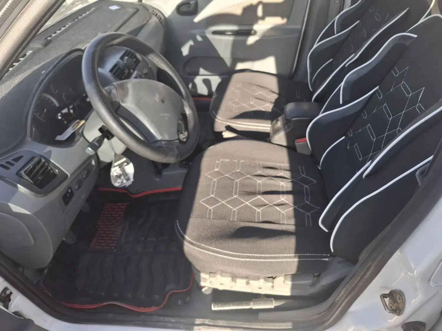 تیبا صندوق دار SX - 1396