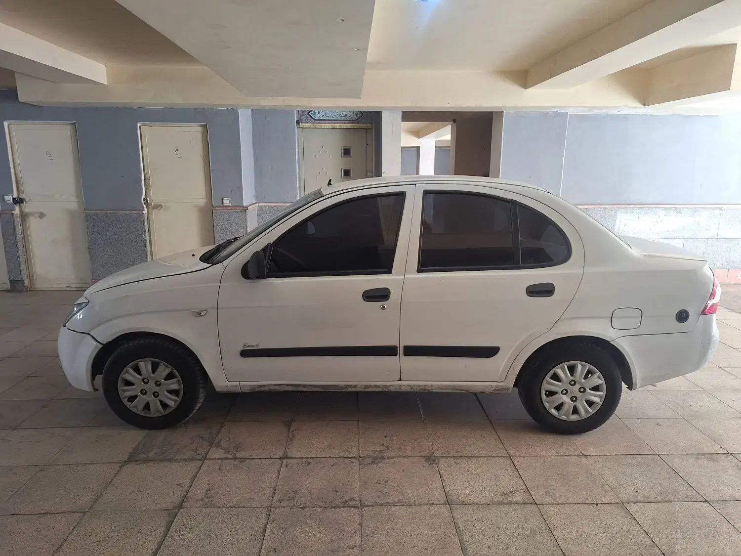 تیبا صندوق دار SX - 1392