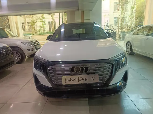 آئودی الکتریکی Q5 ۴۰ - 2023