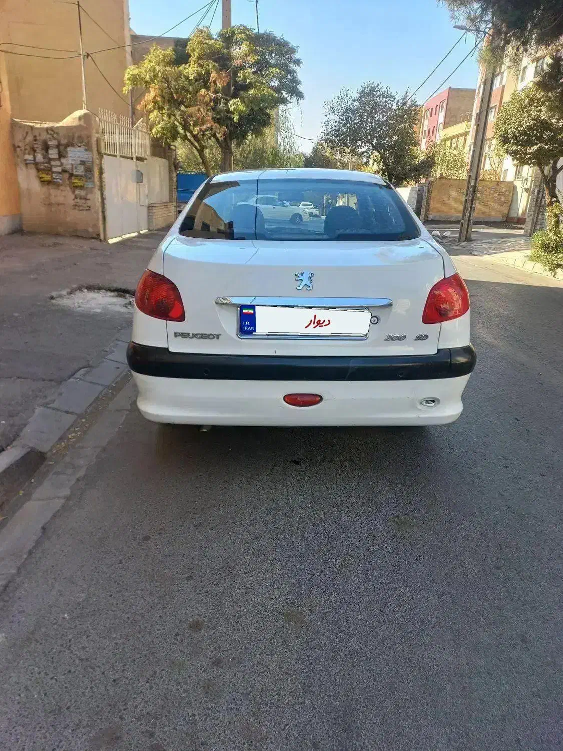 پژو ۲۰۶ صندوق دار v8 - 1397