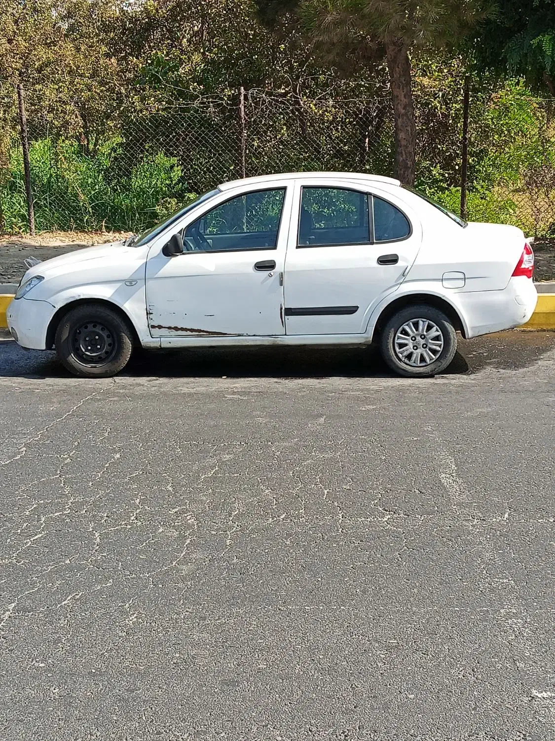 تیبا صندوق دار SX - 1390