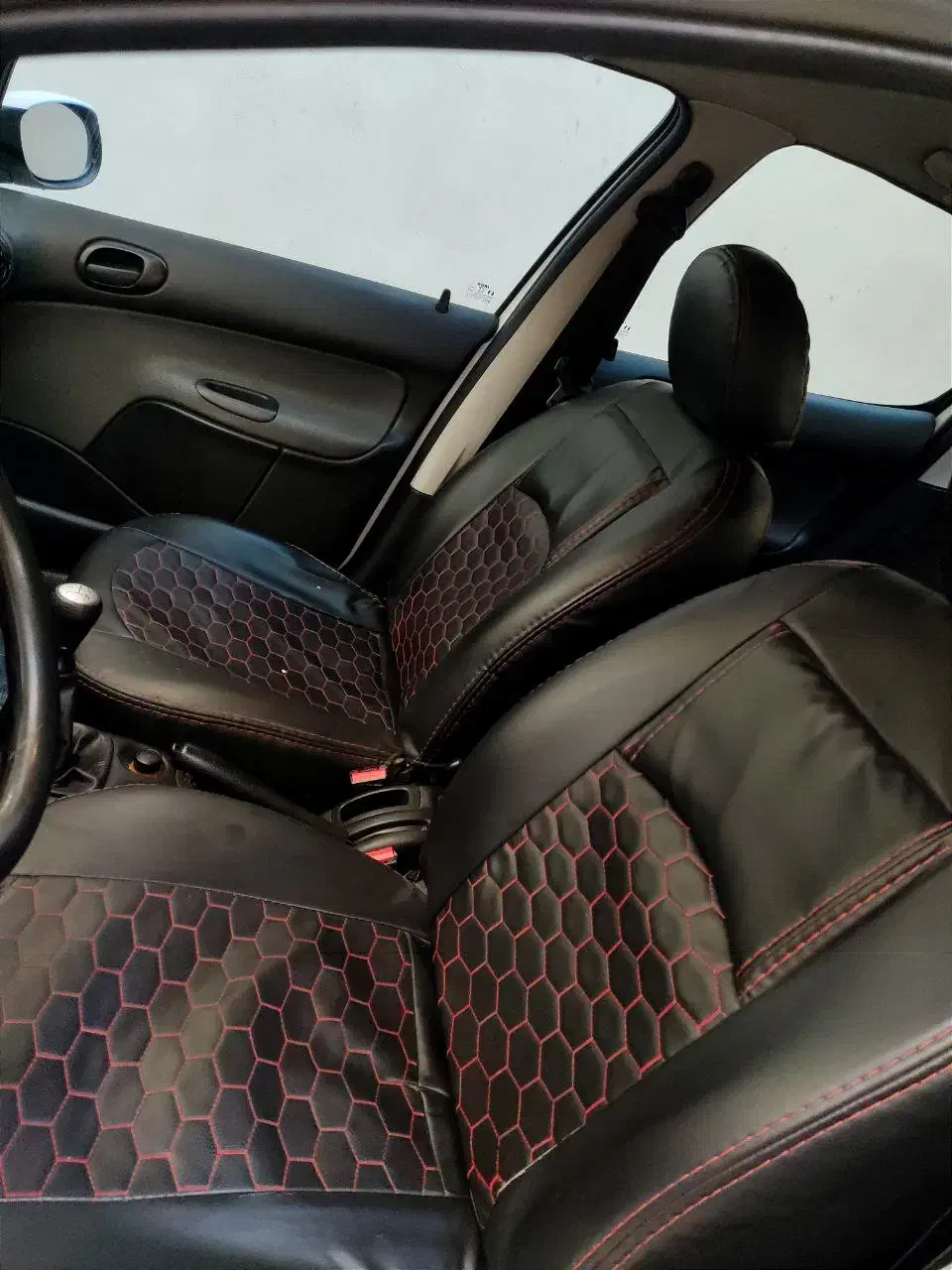 پژو ۲۰۶ صندوق دار v8 - 1393