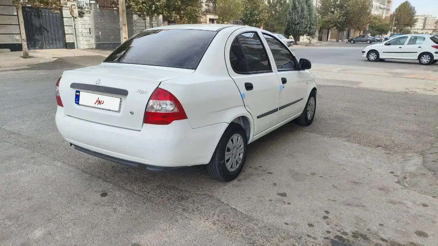 تیبا صندوق دار SX - 1400
