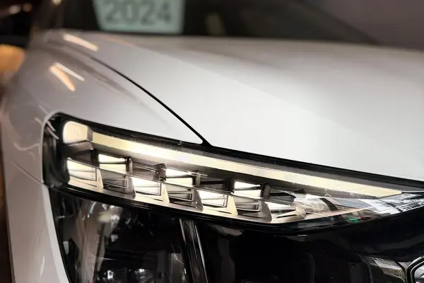 آئودی الکتریکی Q5 ۴۰ - 2024