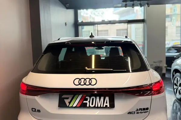 آئودی الکتریکی Q5 ۴۰ - 2024