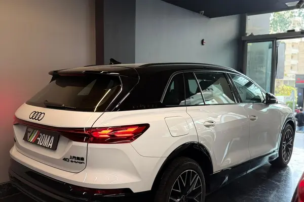 آئودی الکتریکی Q5 ۴۰ - 2024