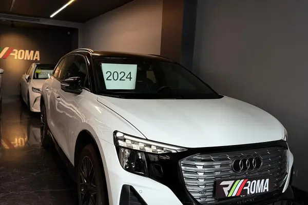 آئودی الکتریکی Q5 ۴۰ - 2024