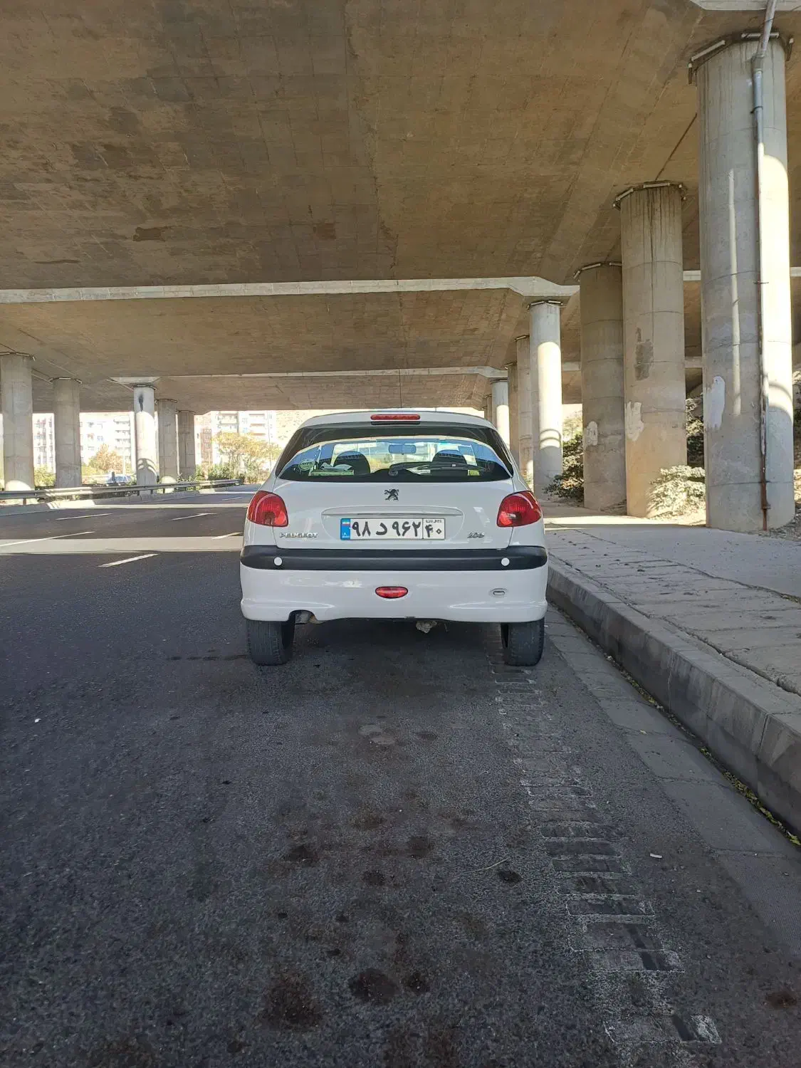 پژو 206 تیپ 3 - 1401