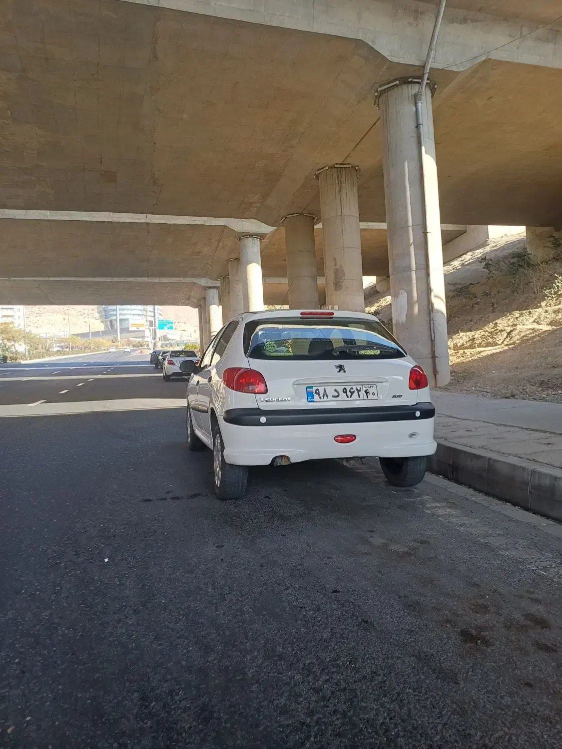 پژو 206 تیپ 3 - 1401