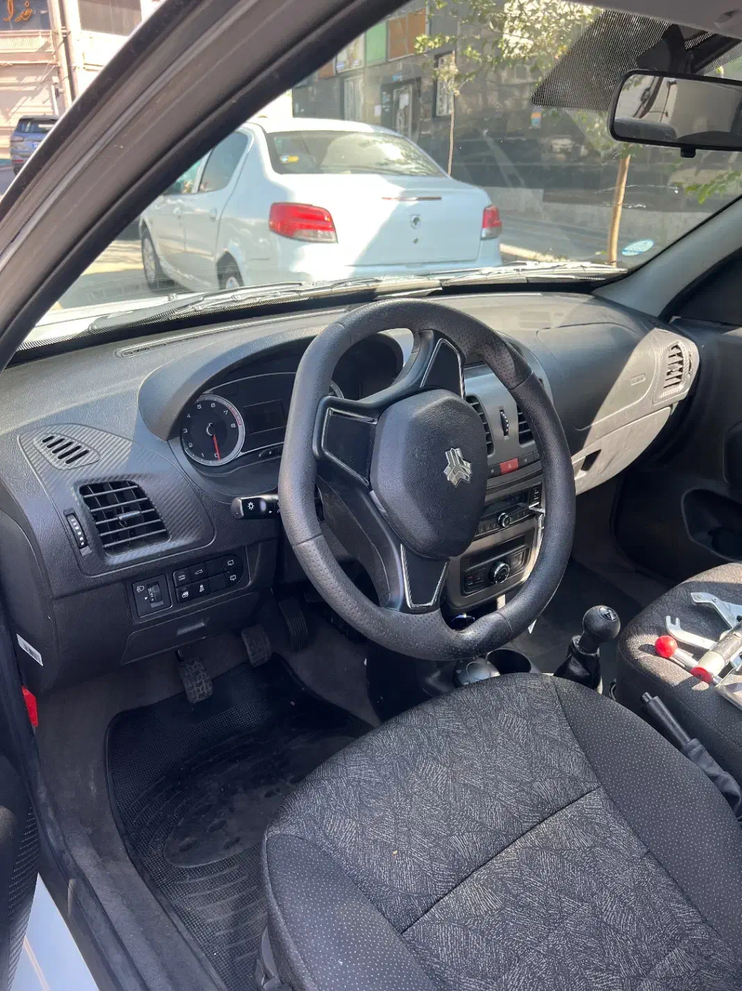 کوییک R دنده‌ای - 1399