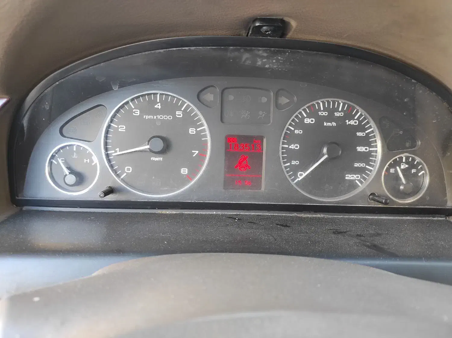 سمند LX XU7 - 1395