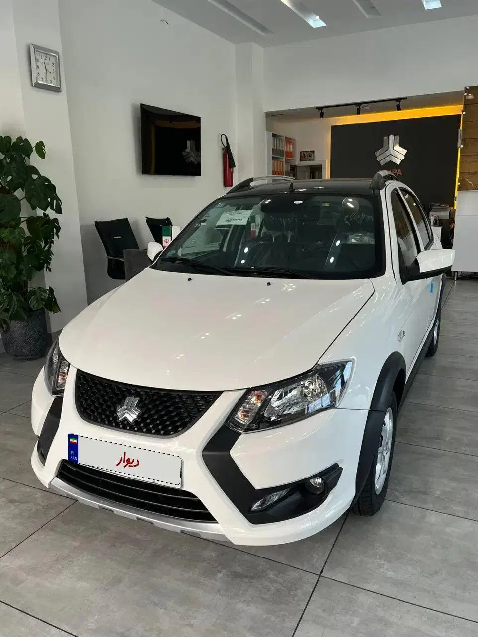 کوییک R دنده‌ای - 1403