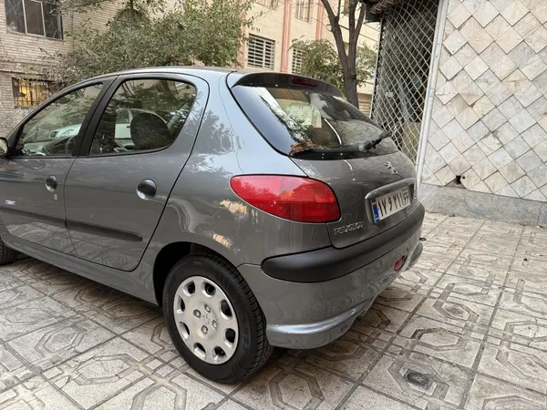 پژو 206 تیپ 5 - 1390