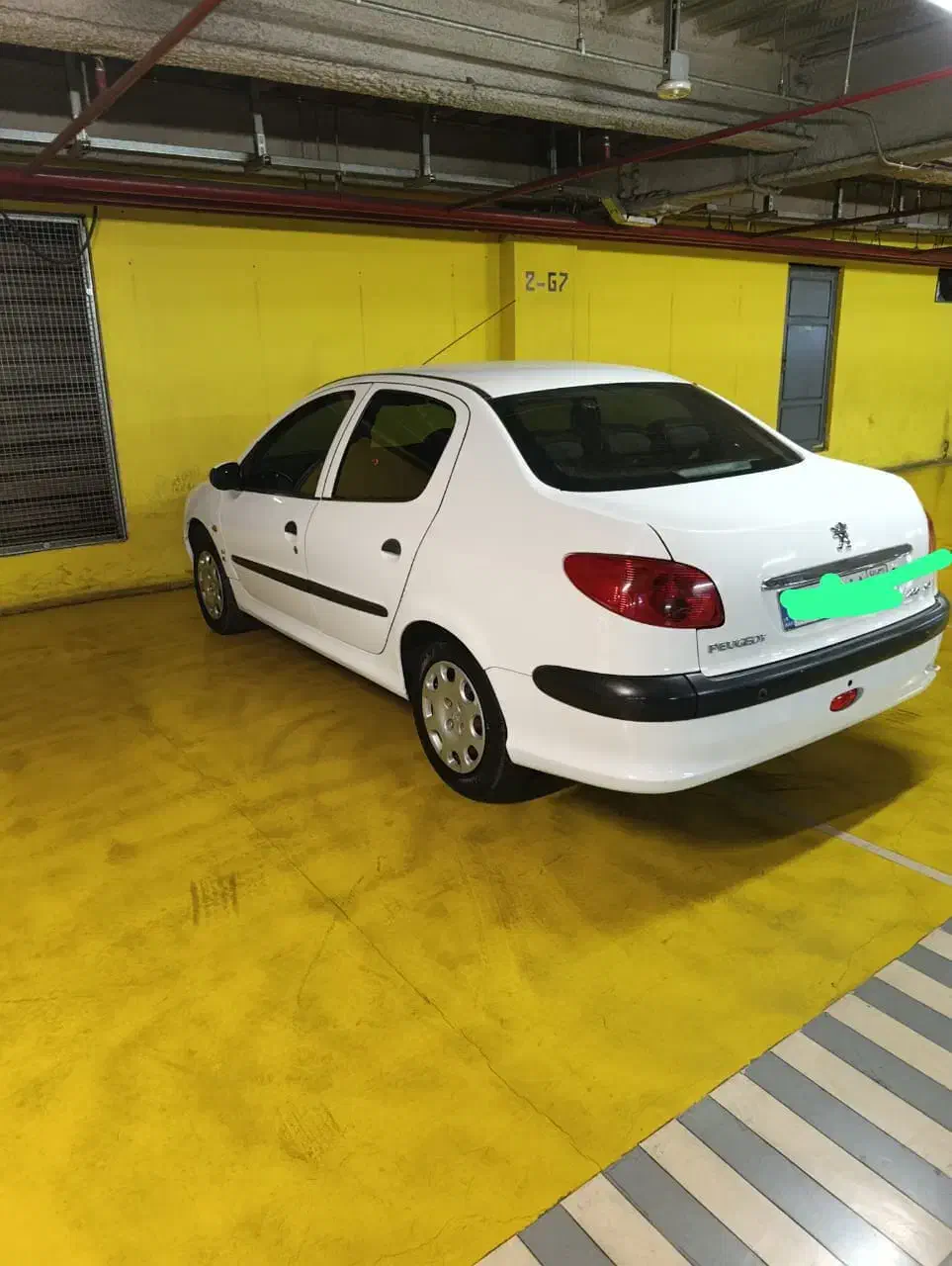 پژو ۲۰۶ صندوق دار v8 - 1396