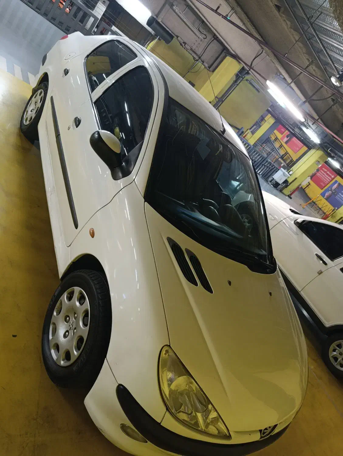 پژو ۲۰۶ صندوق دار v8 - 1396