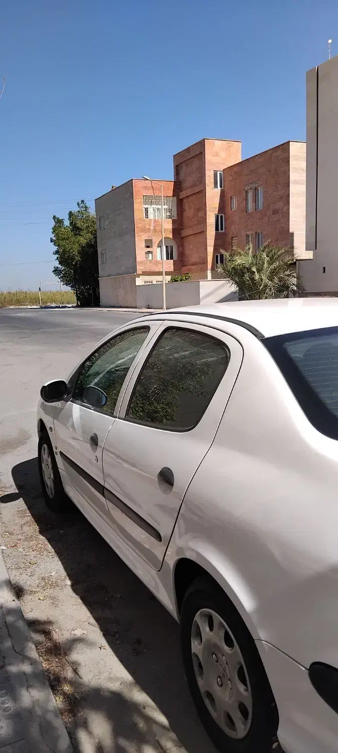 پژو ۲۰۶ صندوق دار v8 - 1394