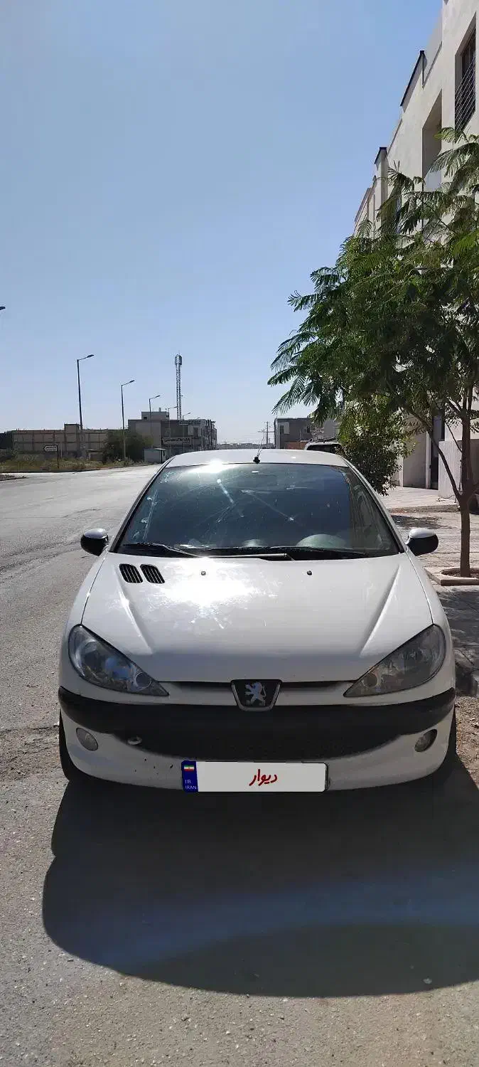 پژو ۲۰۶ صندوق دار v8 - 1394