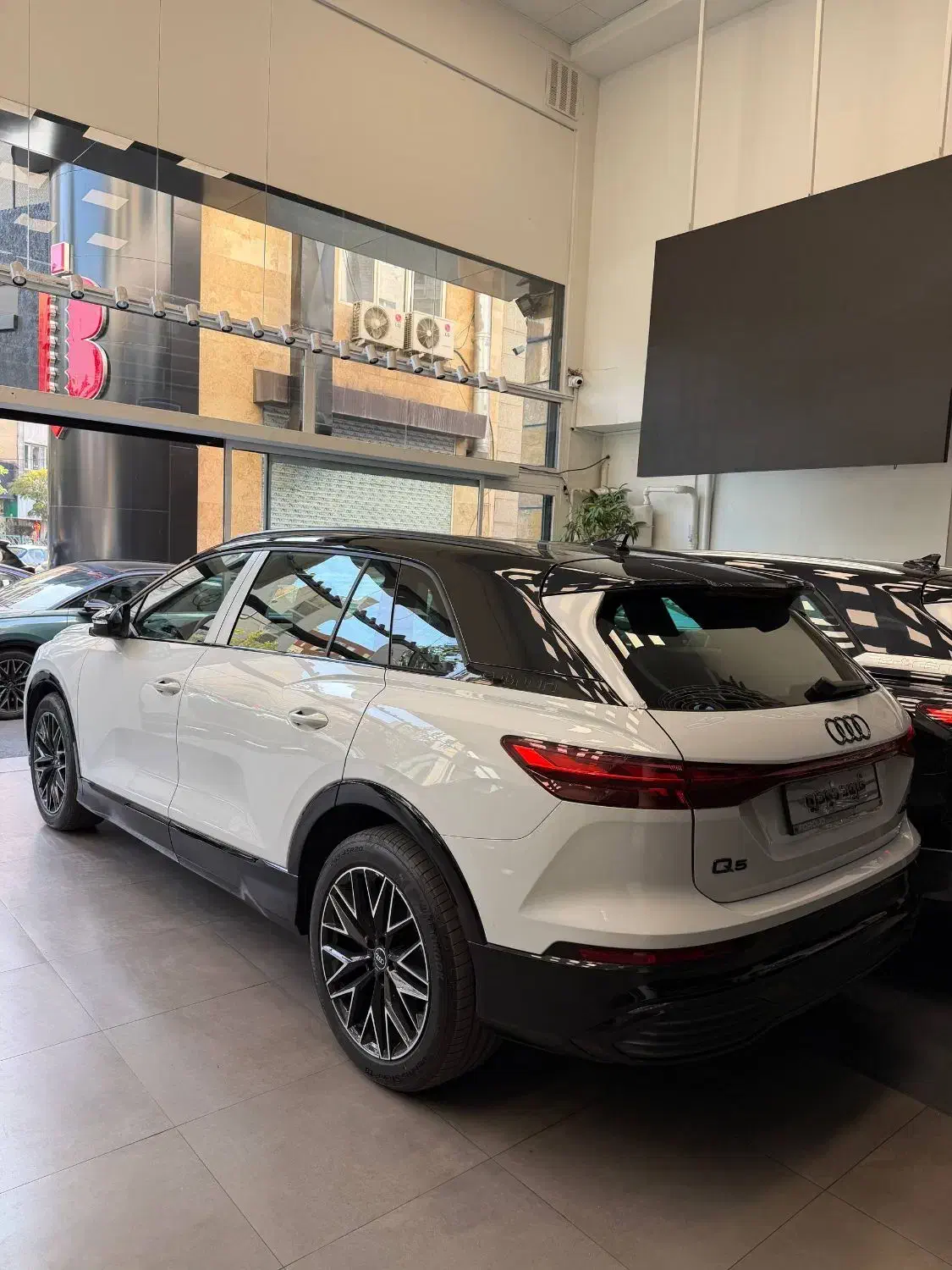 آئودی الکتریکی Q5 ۴۰ - 2023