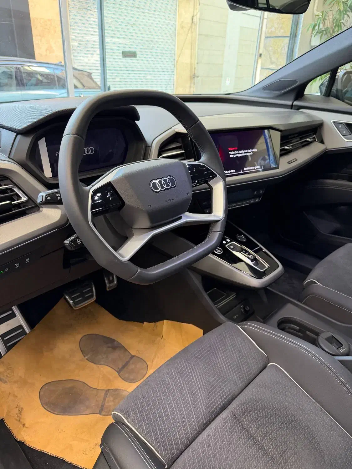 آئودی الکتریکی Q5 ۴۰ - 2023