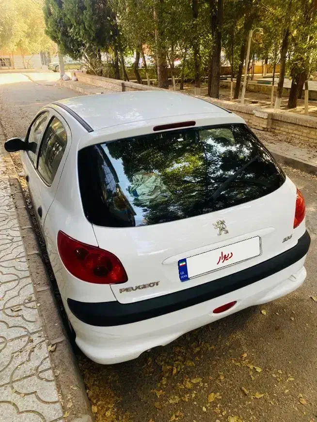 پژو 206 تیپ 5 - 1395