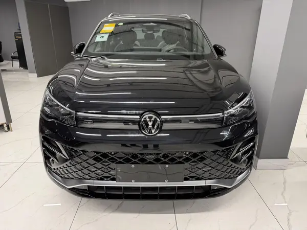 فولکس تیگوان L Pro R-line - 2025