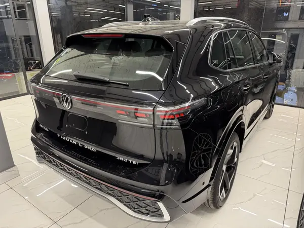 فولکس تیگوان L Pro R-line - 2025