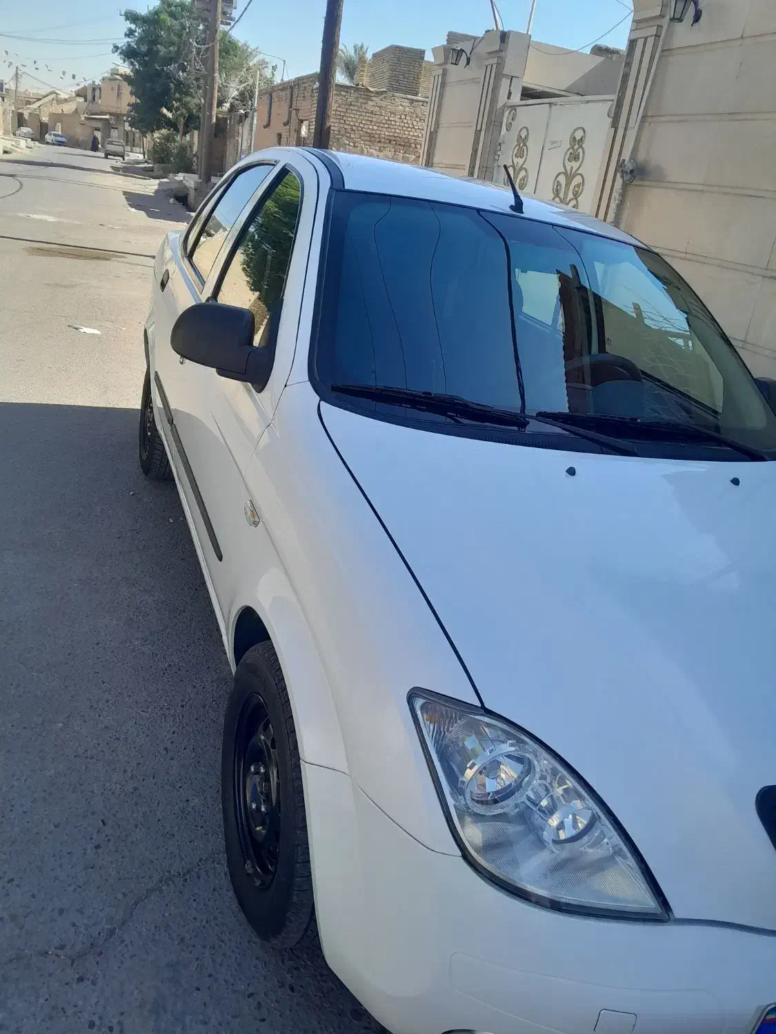 تیبا صندوق دار SX - 1400