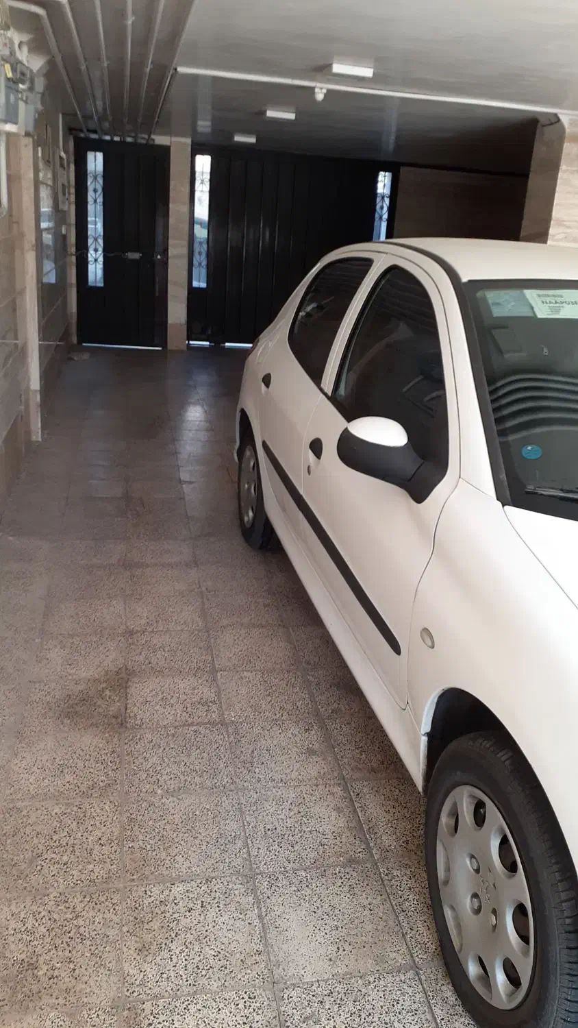 پژو 206 تیپ 3 - 1396