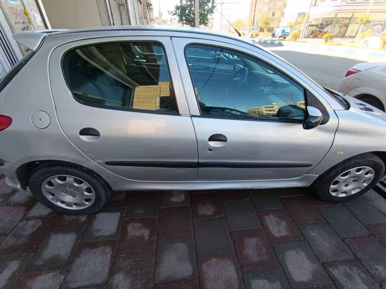 پژو 206 تیپ 2 - 1383