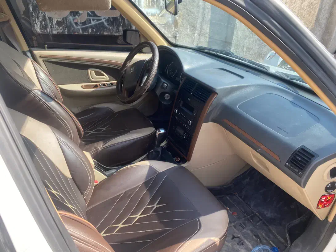 پژو پارس XU7P - 1401