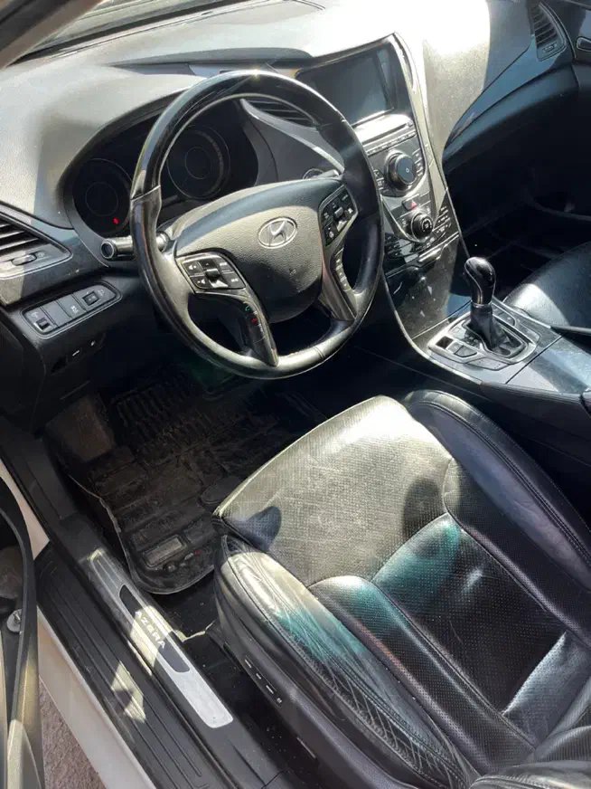 هیوندای آزرا (گرنجور) 3300cc - 2013