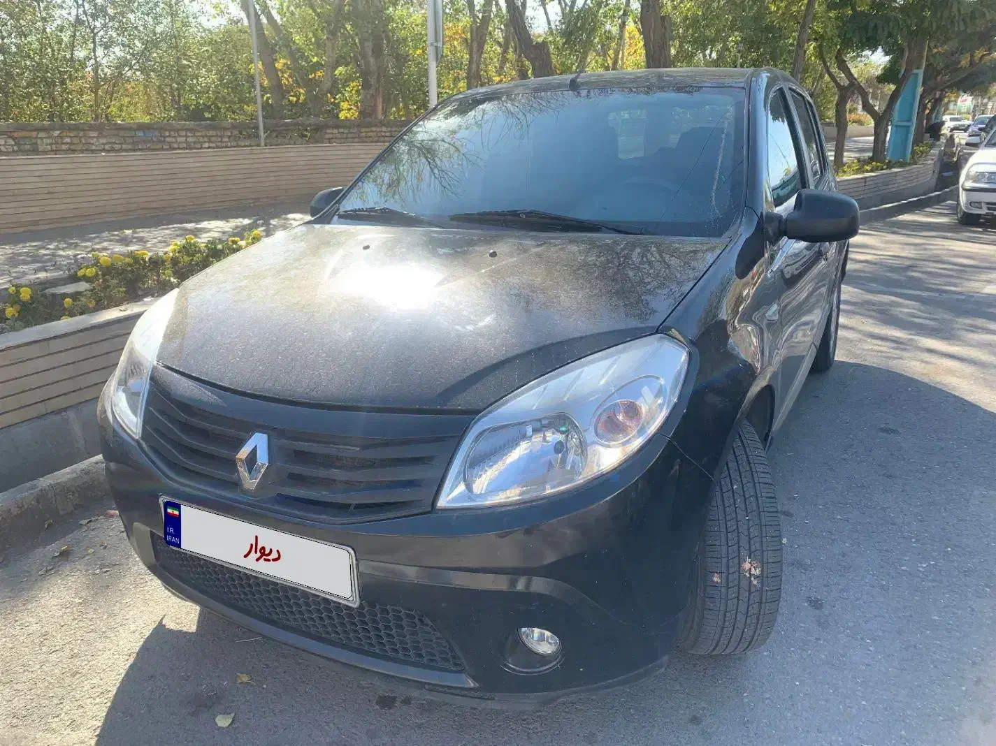 رنو ساندرو دنده ای - 1396