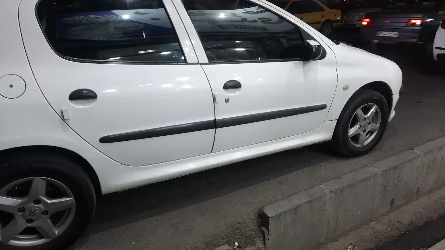 پژو 206 تیپ 5 - 1393