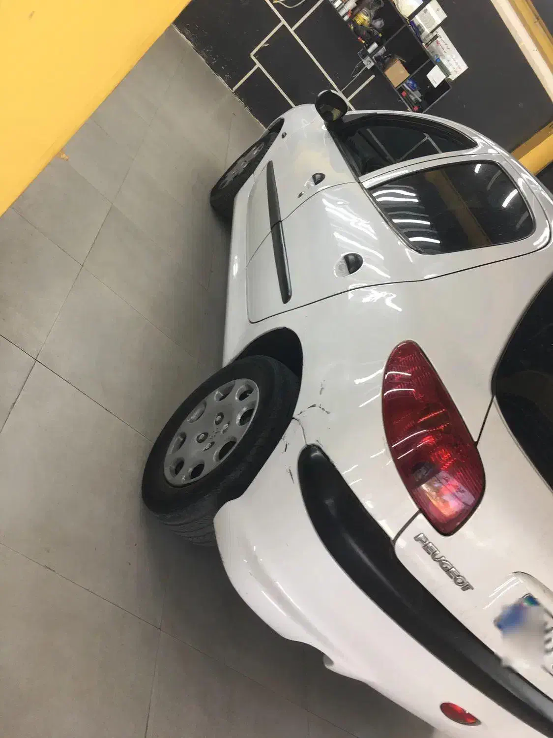 پژو 206 تیپ 5 - 1390