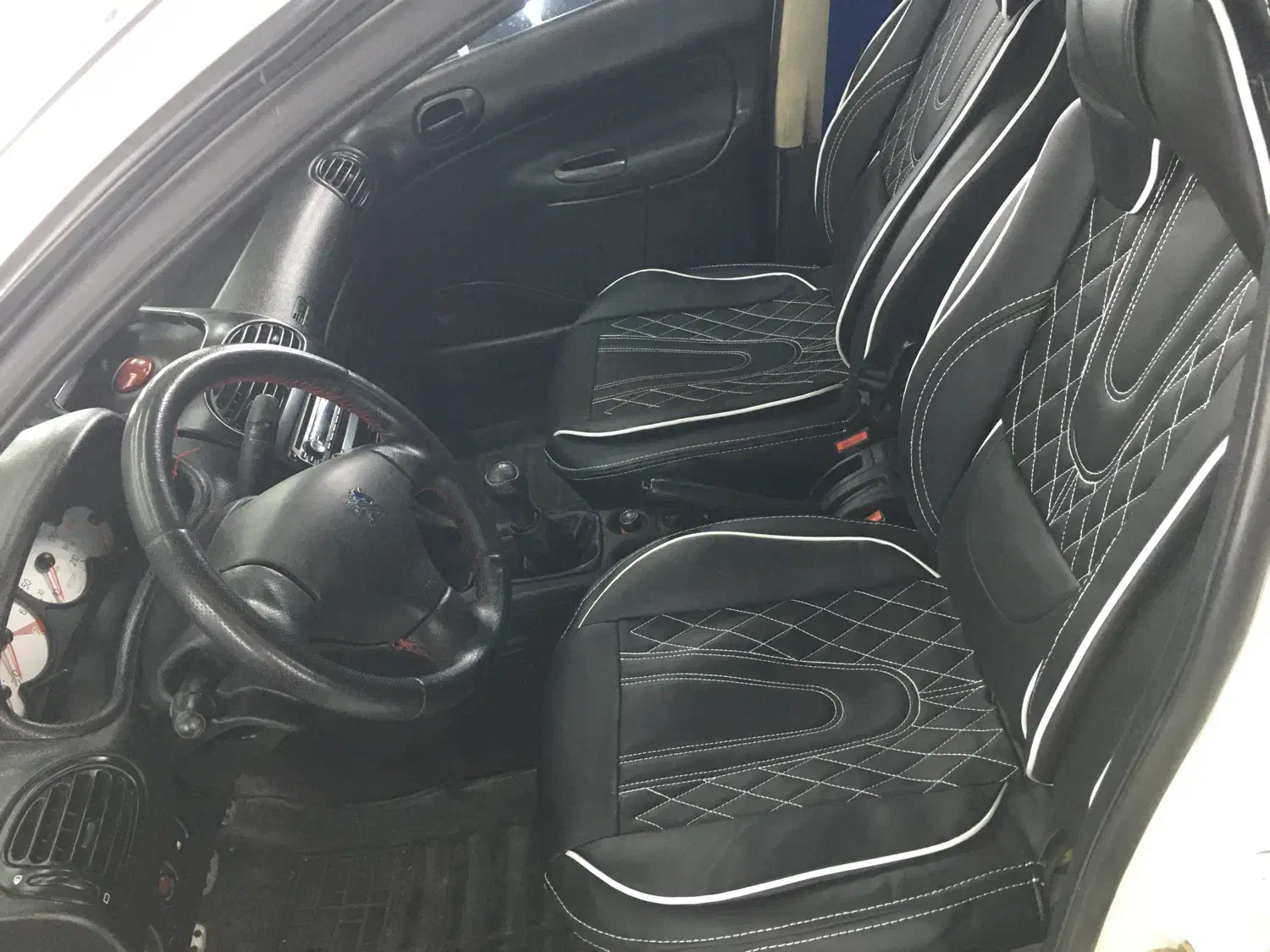 پژو 206 تیپ 5 - 1390