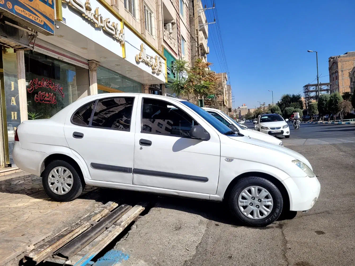 تیبا صندوق دار SX - 1391