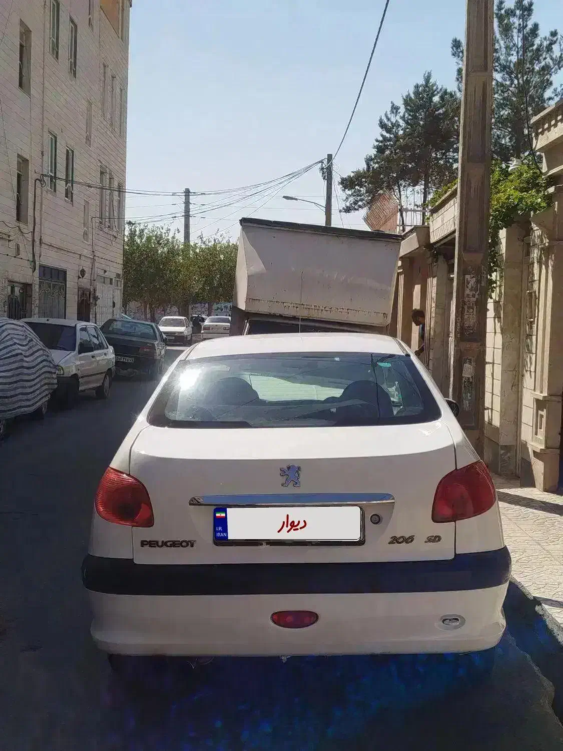 پژو ۲۰۶ صندوق دار v8 - 1393