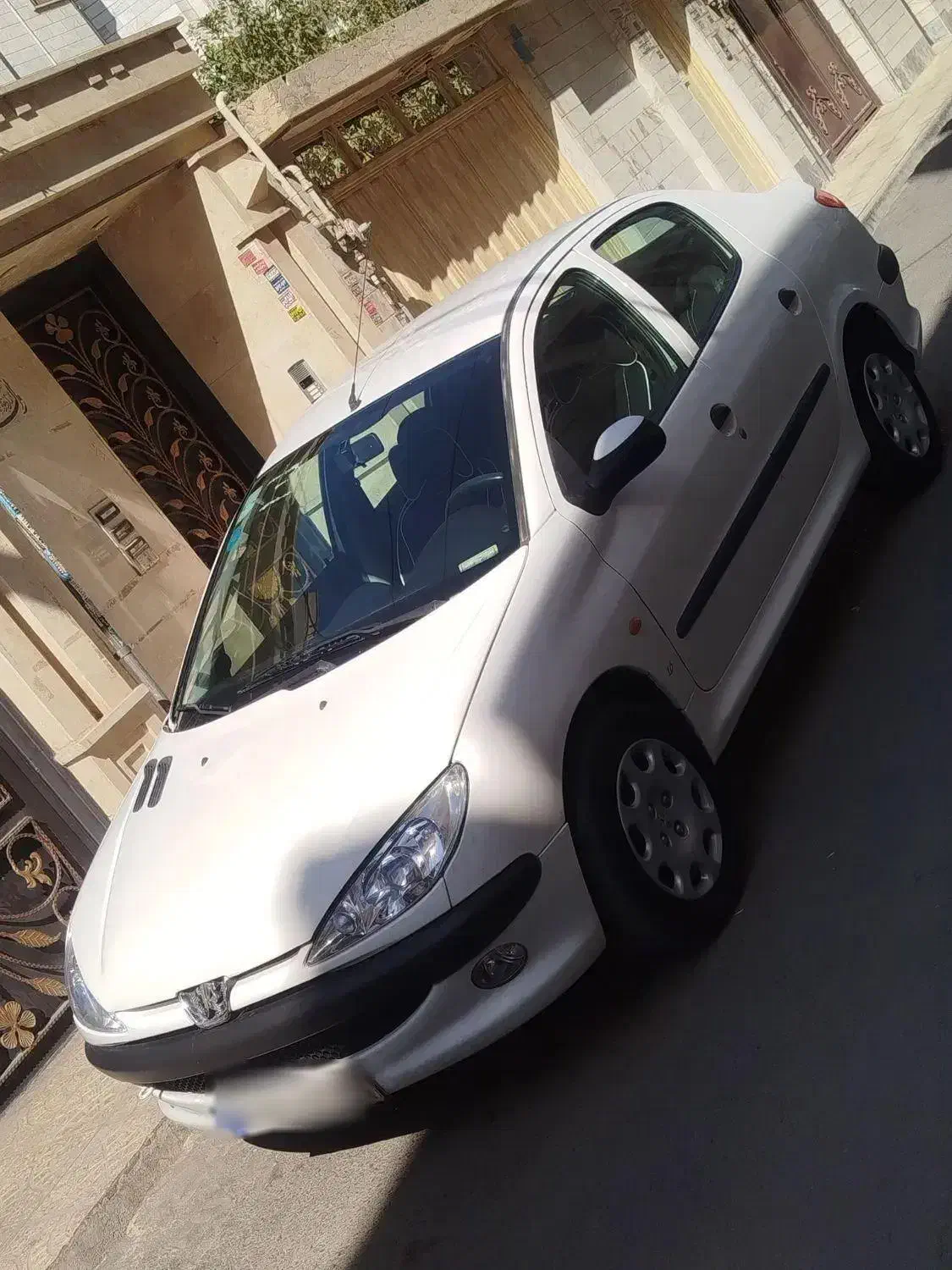 پژو ۲۰۶ صندوق دار v8 - 1393