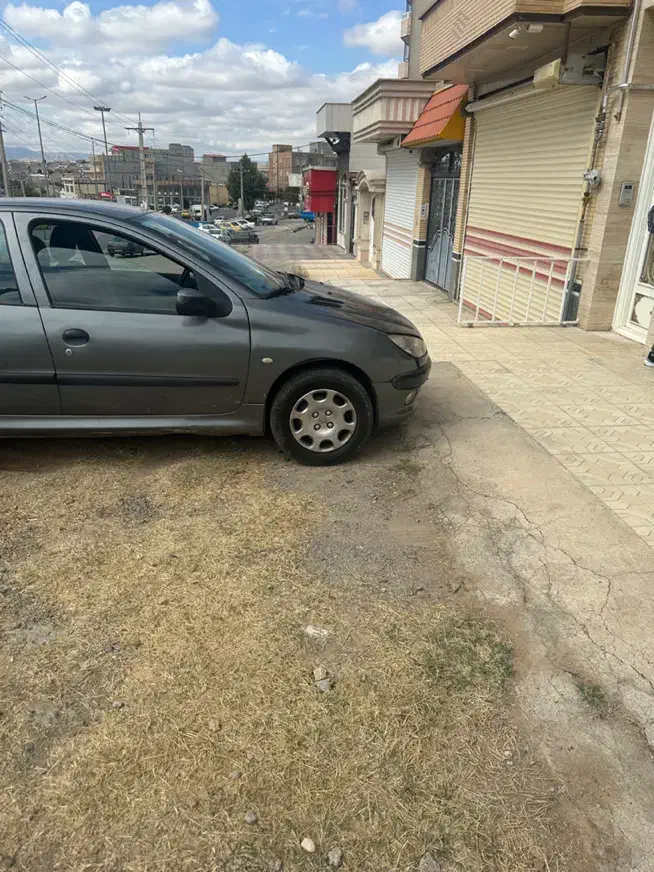 پژو ۲۰۶ صندوق دار v8 - 1397