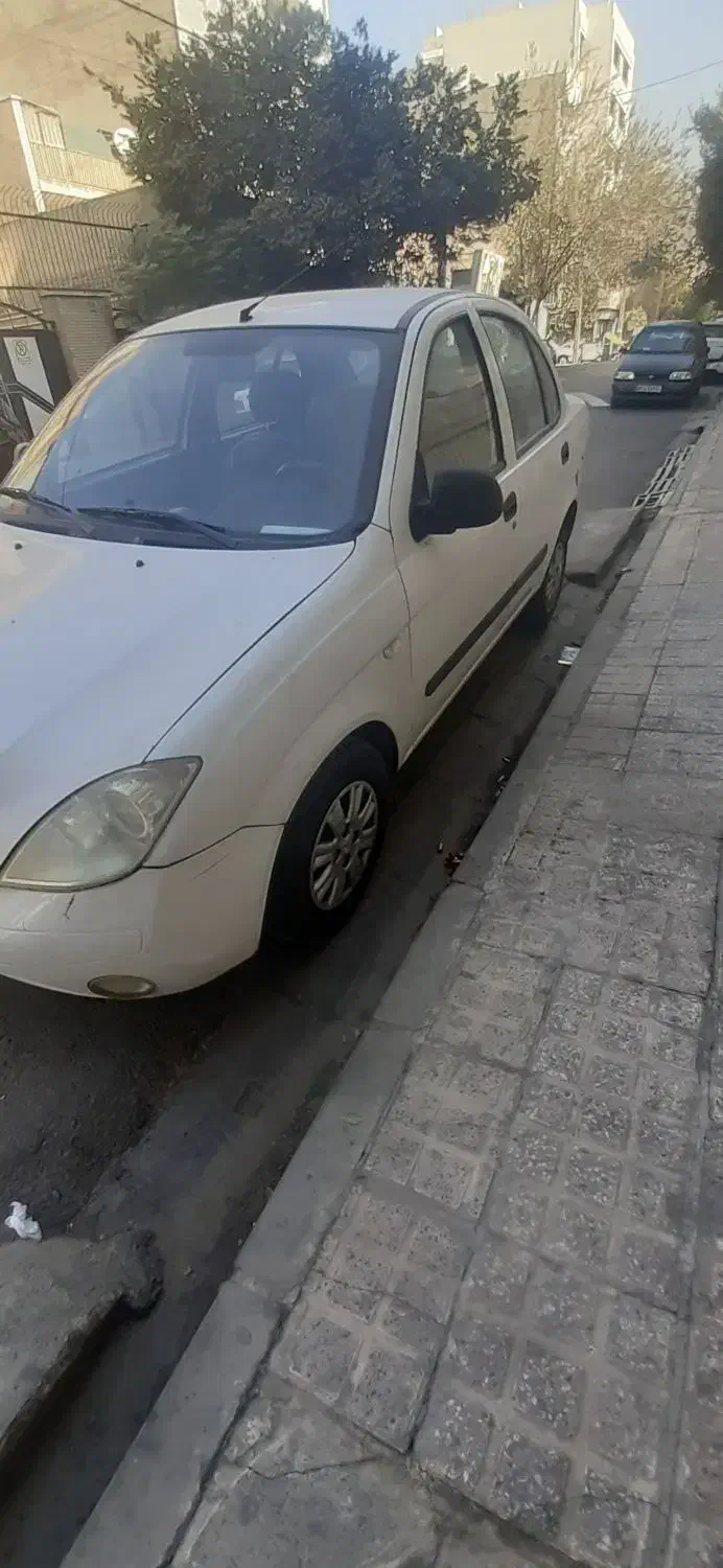 تیبا صندوق دار EX - 1395