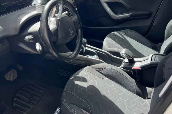 پژو 2008 اتوماتیک - 1397