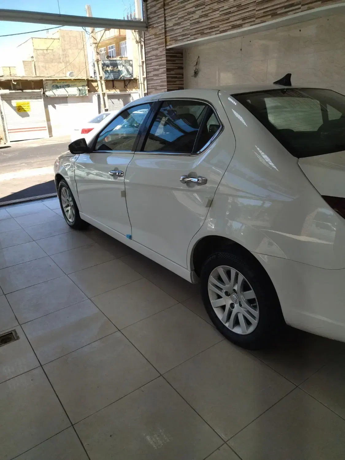 دنا پلاس ۵ دنده EF7 - 1398