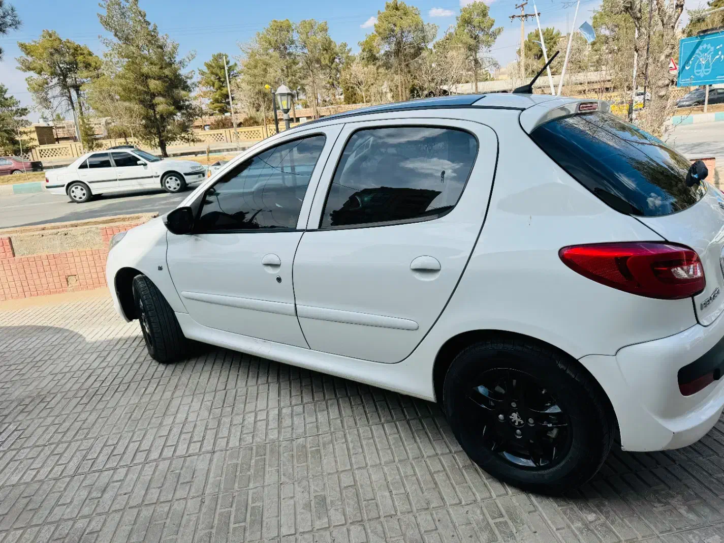 پژو 207 پانوراما دنده‌ای - 1402