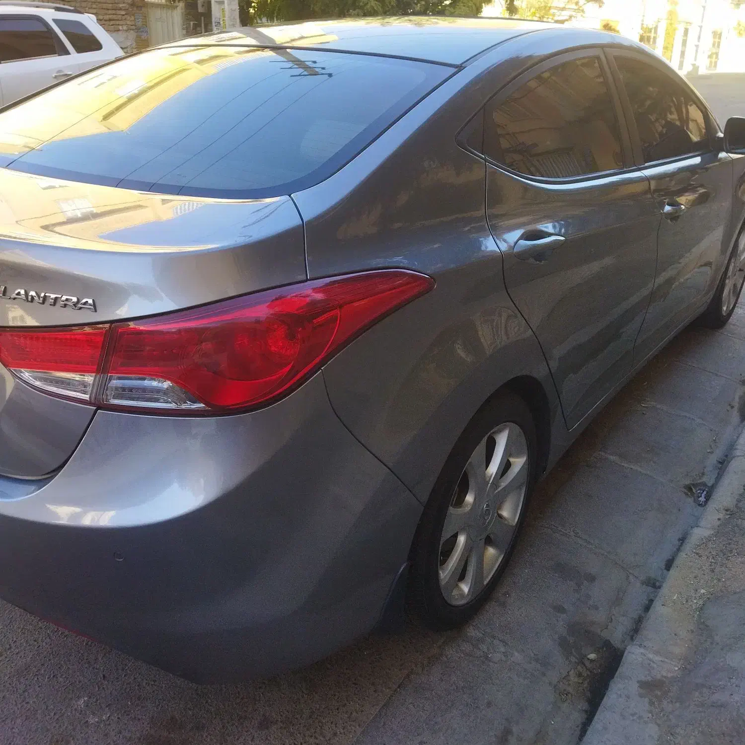 هیوندای النترا 1.8 لیتر - 2014