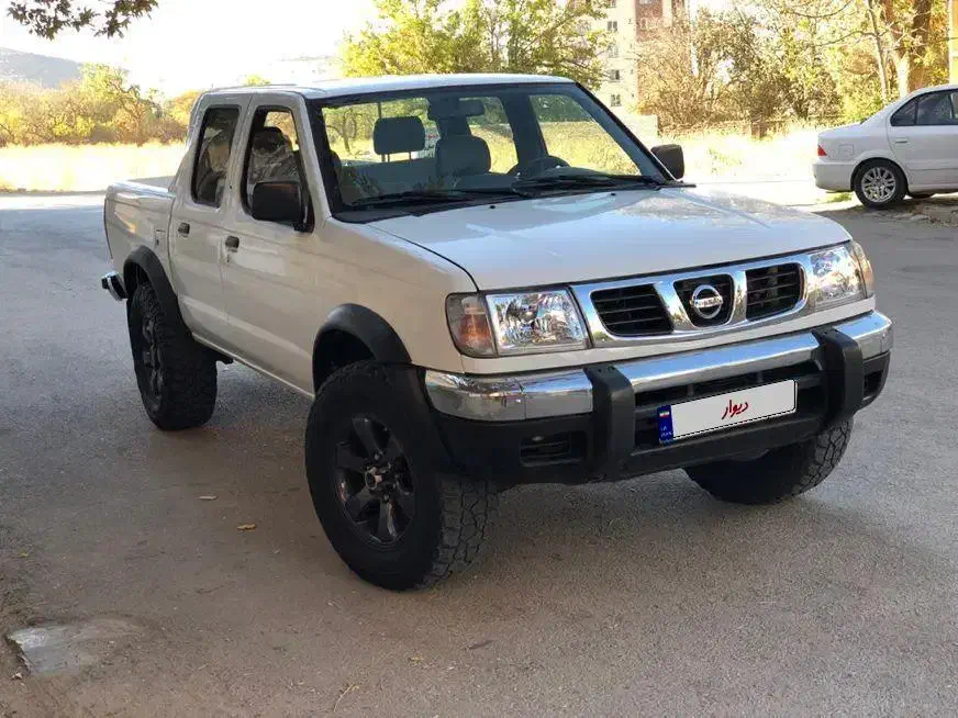 نیسان پیکاپ دو کابین دنده ای - 1386