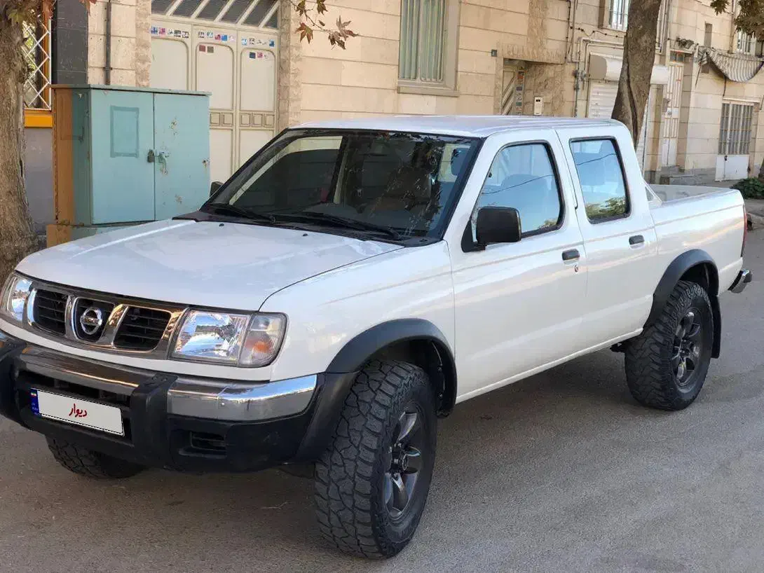 نیسان پیکاپ دو کابین دنده ای - 1386