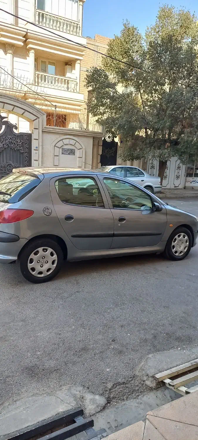 پژو 206 تیپ 2 - 1390