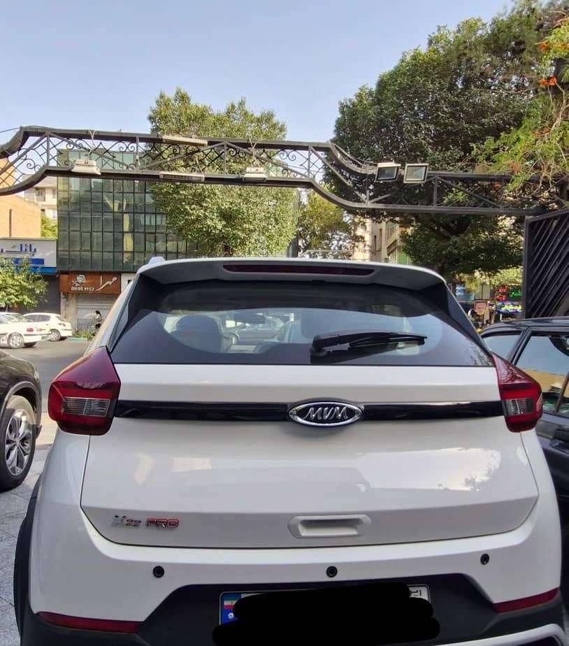 ام وی ام X22 دنده ای اسپرت لاکچری - 1404